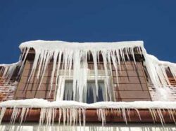 Снеговые нагрузки на крышу и проблема обледенения
