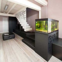 Интерьерные аквариумы в разных помещениях дома