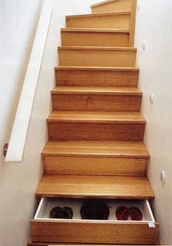 Использование ступенек лестницы
